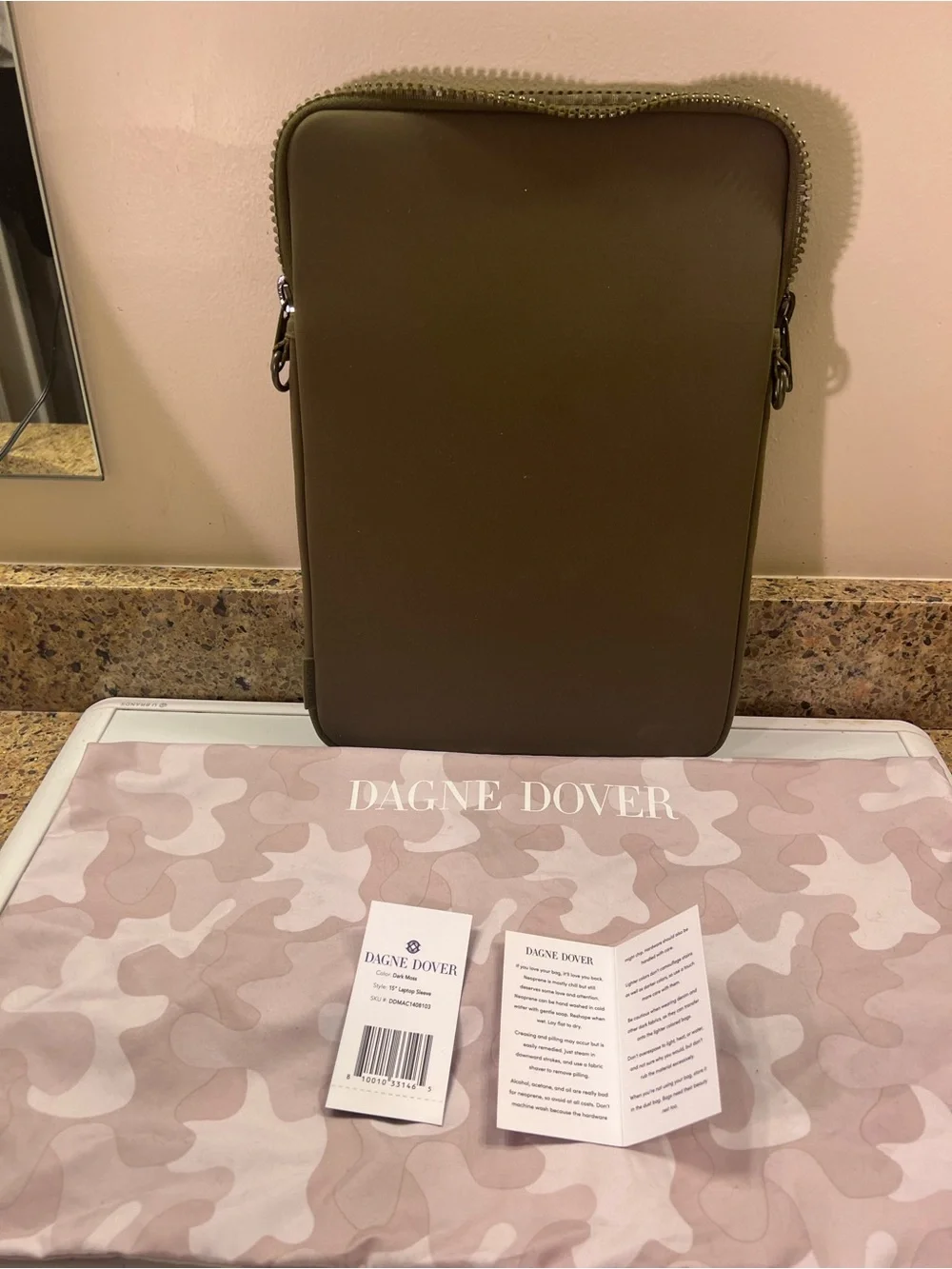 Dagne Dover Dark Moss Laptop Sleeve w/Protective Bag NWT 15x10.5x1” Added Strap